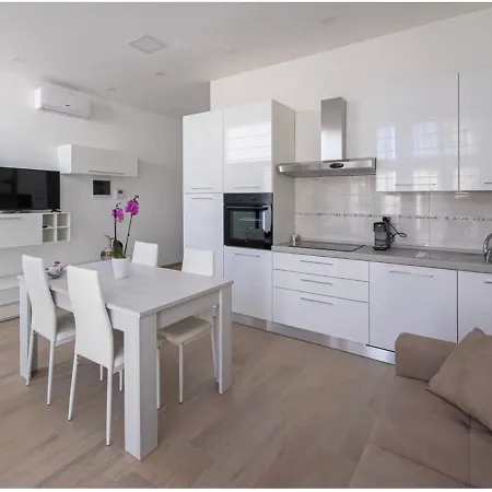 Le Bougainvillea 1 Apartamento *